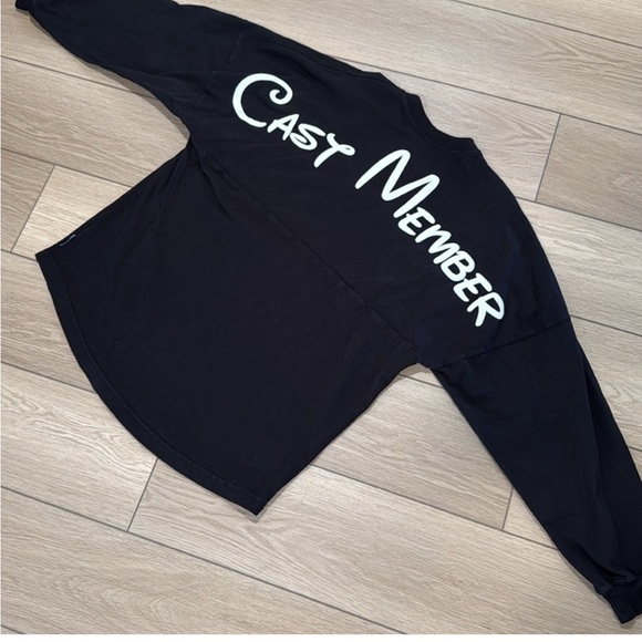 Disney Parks Spirit Jersey Cast Member Spell Out Black/White - Picture 2 of 4